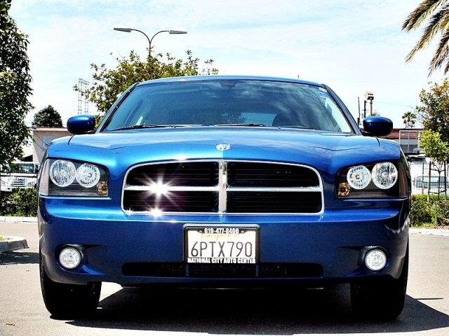 2010 Dodge Charger MOON Roofsunroofalloys Hatchback