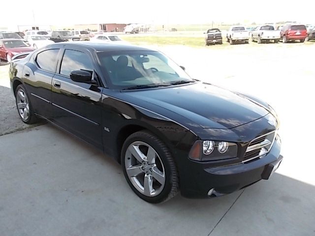 2010 Dodge Charger XLT Lariat Super Duty Crew Cab