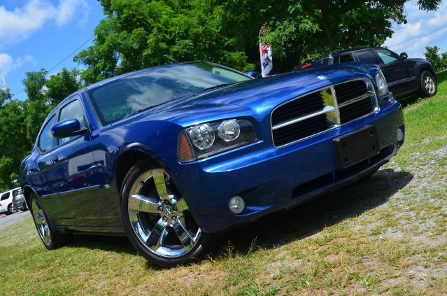 2010 Dodge Charger MOON Roofsunroofalloys Hatchback