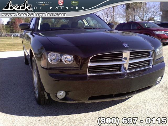 2010 Dodge Charger 4dr Quad Cab 160.5 WB 4WD SLT