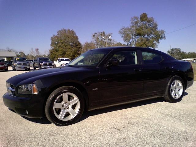 2010 Dodge Charger 4dr Quad Cab 160.5 WB 4WD SLT