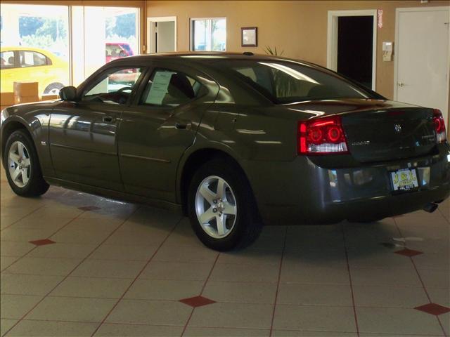 2010 Dodge Charger 8 Cyl