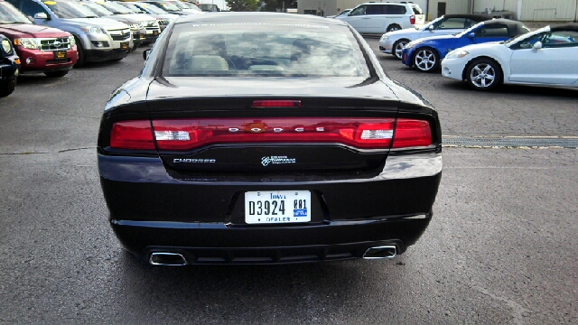 2011 Dodge Charger SE