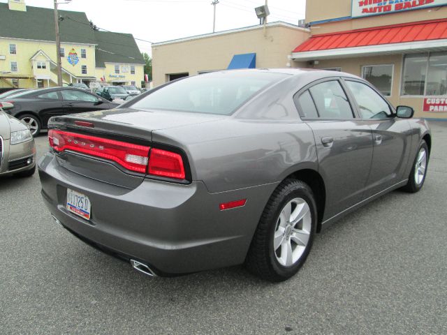 2011 Dodge Charger SE