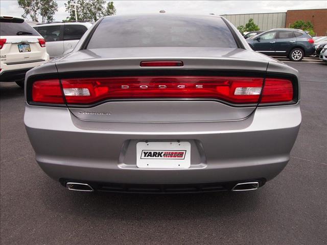 2011 Dodge Charger SE