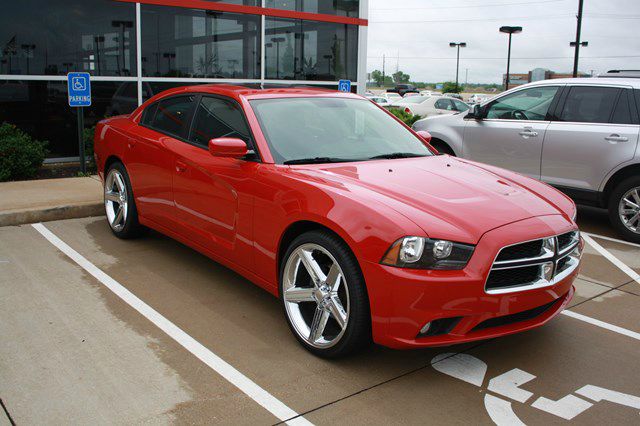 2011 Dodge Charger Sport -5 Speed-stick-4x4