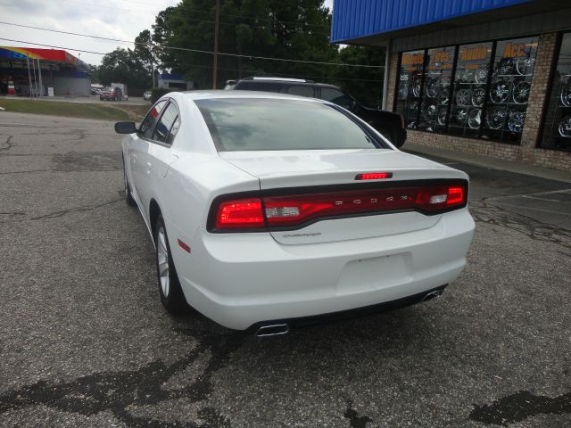 2011 Dodge Charger SE