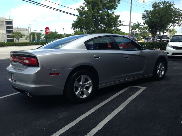 2012 Dodge Charger SE