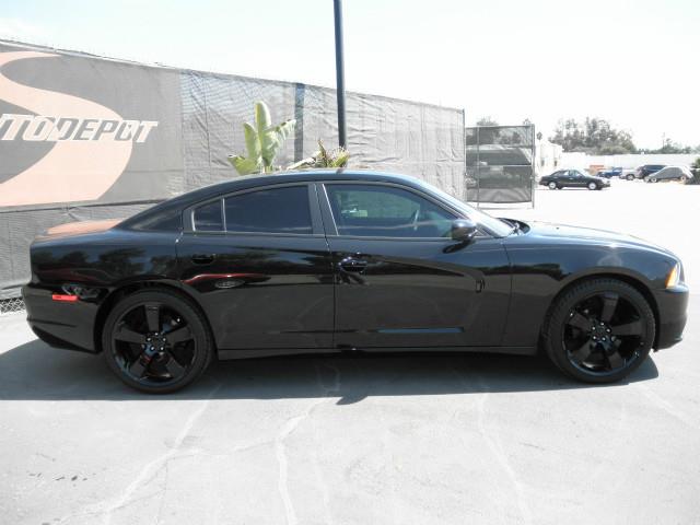 2012 Dodge Charger SE