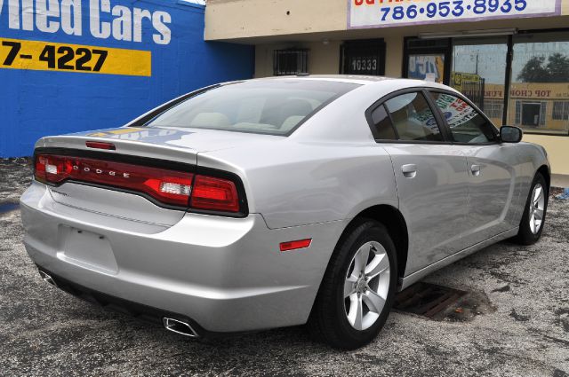 2012 Dodge Charger SE