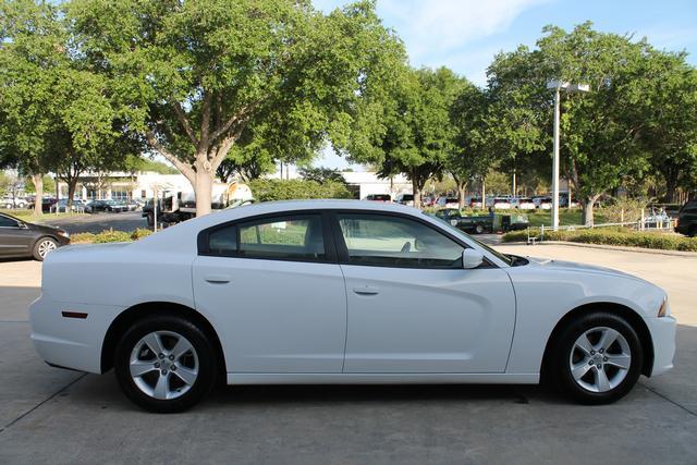 2012 Dodge Charger SE