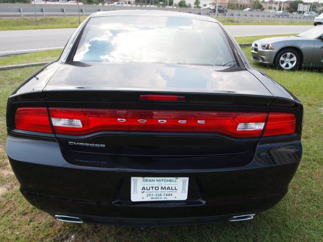 2012 Dodge Charger SE