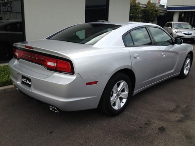 2012 Dodge Charger SE