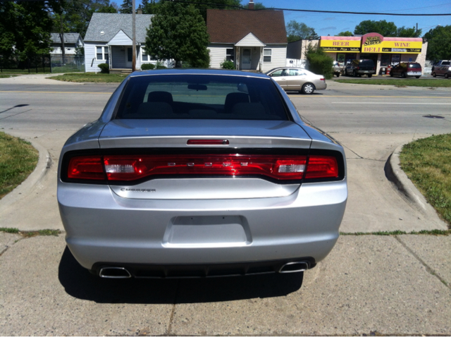 2012 Dodge Charger SE