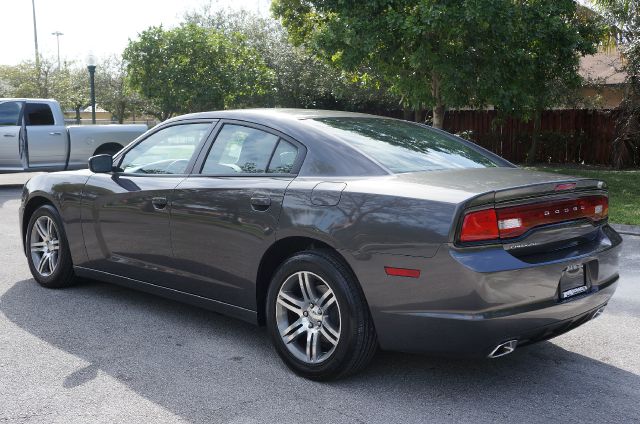 2013 Dodge Charger SE