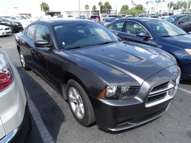 2013 Dodge Charger SE