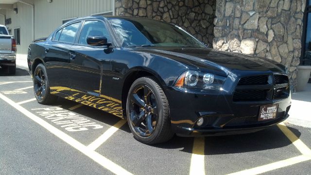 2013 Dodge Charger Deluxe Convertible