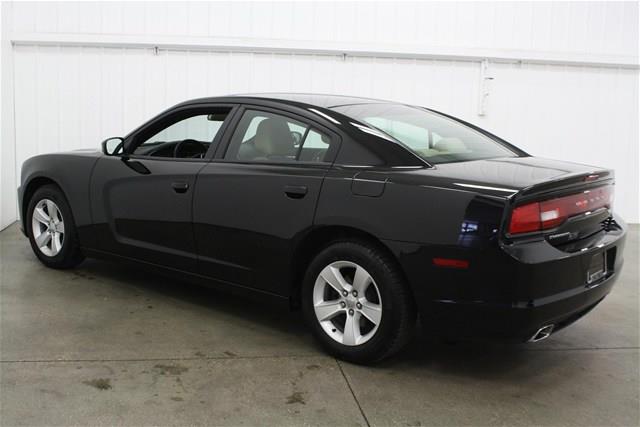 2013 Dodge Charger SE