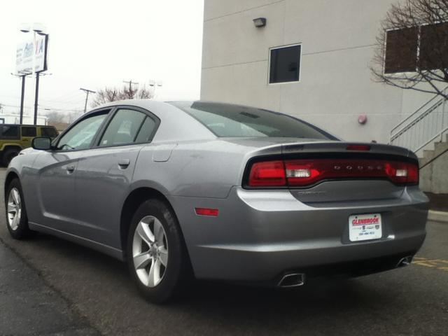 2013 Dodge Charger SE