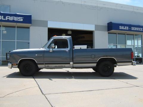 1988 Dodge D100 Pickup Base