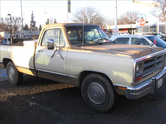 1986 Dodge D250 Pickup Base