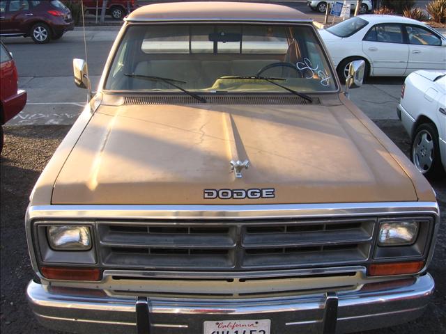 1986 Dodge D250 Pickup Base