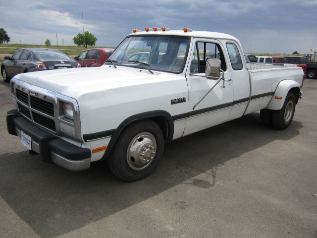 1992 Dodge D350 Pickup Coupe 2SS