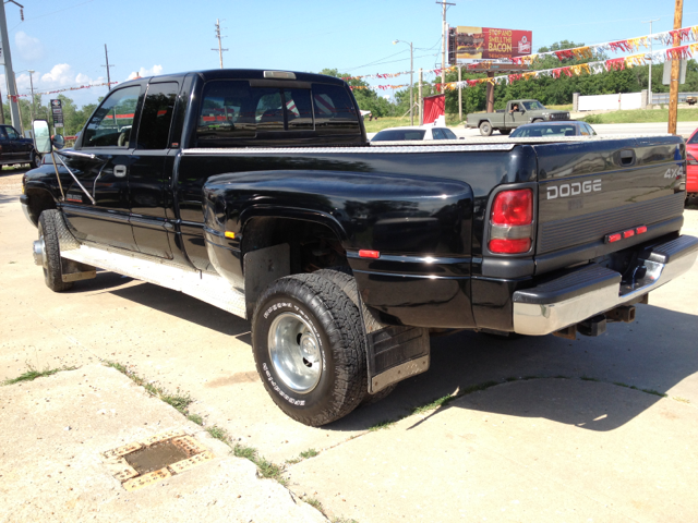 2000 Dodge D350 Pickup SLT