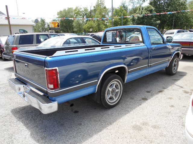 1990 Dodge Dakota Lariat 4D Crew Cab Truck