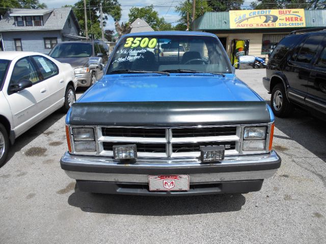 1990 Dodge Dakota Lariat 4D Crew Cab Truck