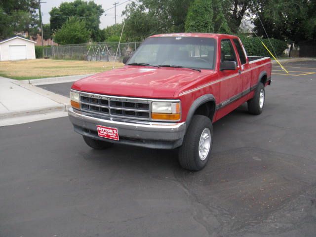 1992 Dodge Dakota SXT Ext Cab