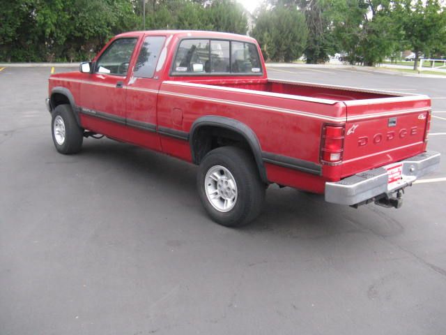 1992 Dodge Dakota SXT Ext Cab