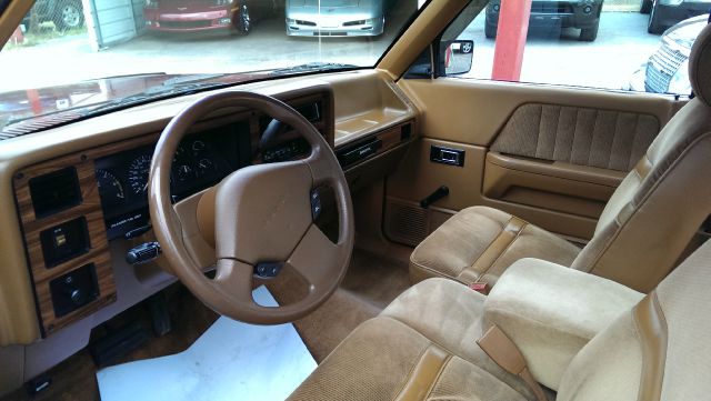 1993 Dodge Dakota Hybrid Sedan 4D