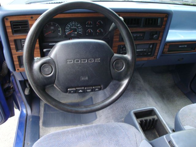 1995 Dodge Dakota Standard Power