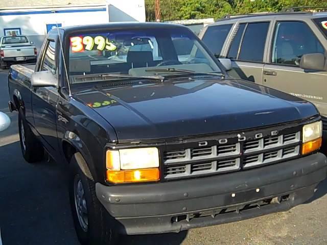 1996 Dodge Dakota Base