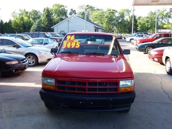 1996 Dodge Dakota Base