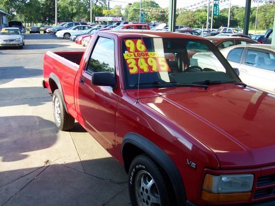 1996 Dodge Dakota Base