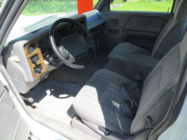 1996 Dodge Dakota Premier 4x4 SUV