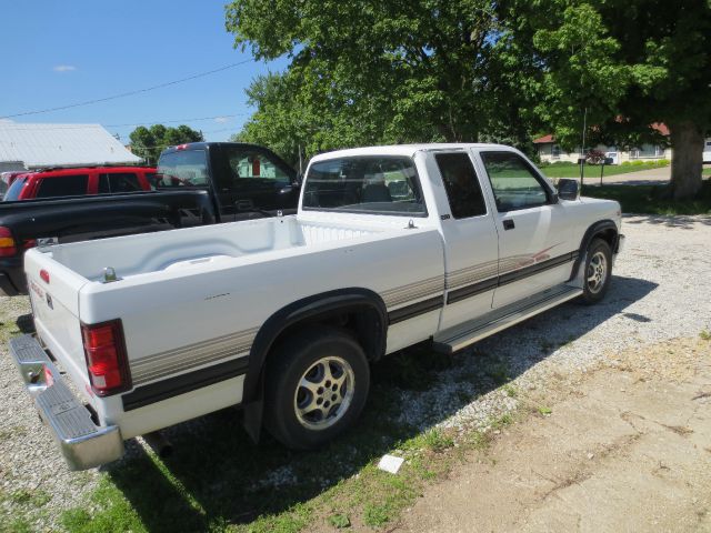 1996 Dodge Dakota Premier 4x4 SUV