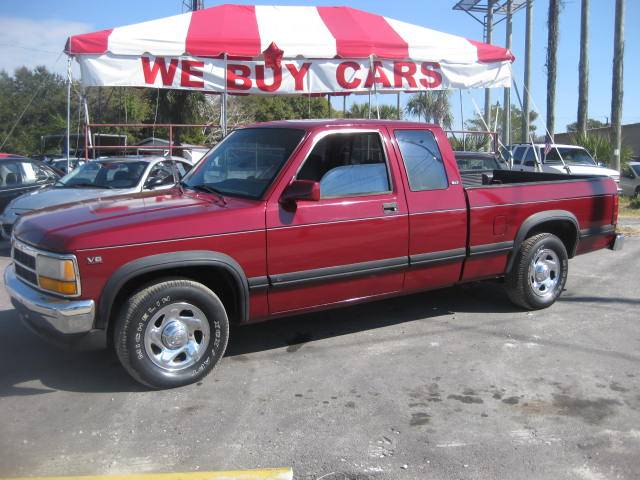 1996 Dodge Dakota Base