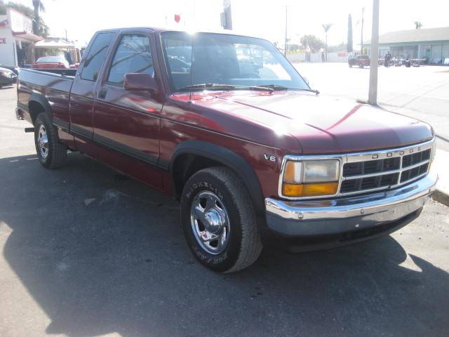 1996 Dodge Dakota Base