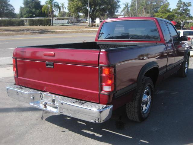 1996 Dodge Dakota Base