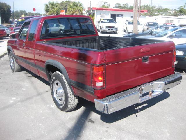 1996 Dodge Dakota Base