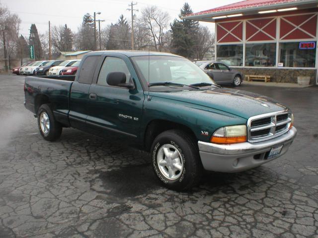 1997 Dodge Dakota Base