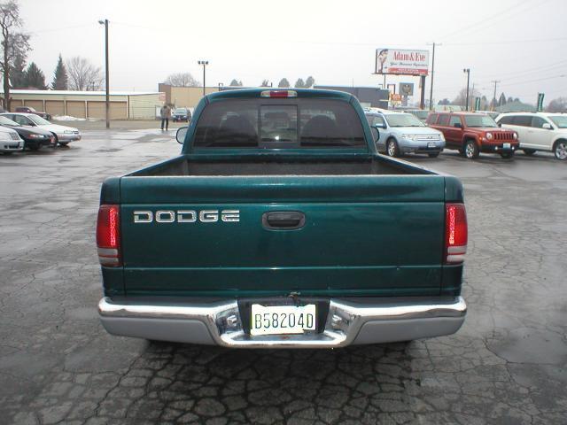 1997 Dodge Dakota Base