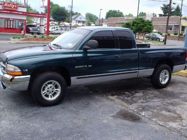 1997 Dodge Dakota Premier 4x4 SUV