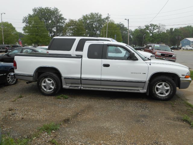 1997 Dodge Dakota Premier 4x4 SUV