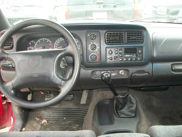 1998 Dodge Dakota Premier 4x4 SUV