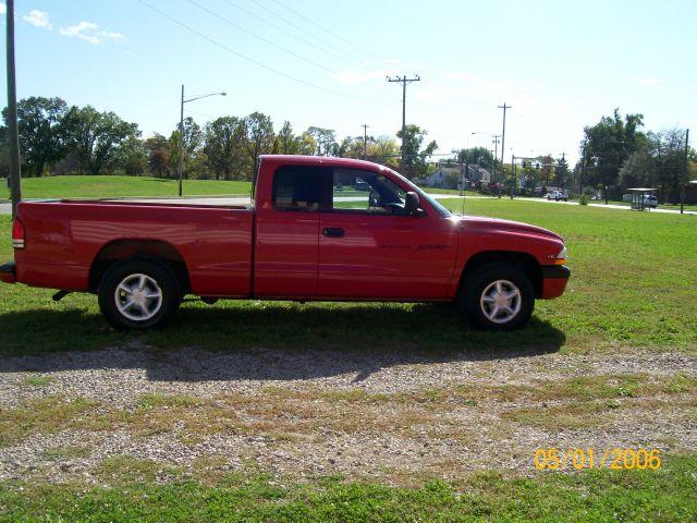 1999 Dodge Dakota Premier 4x4 SUV