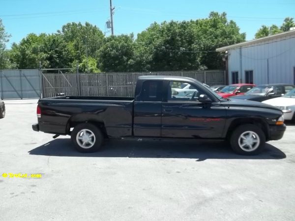 1999 Dodge Dakota Premier 4x4 SUV